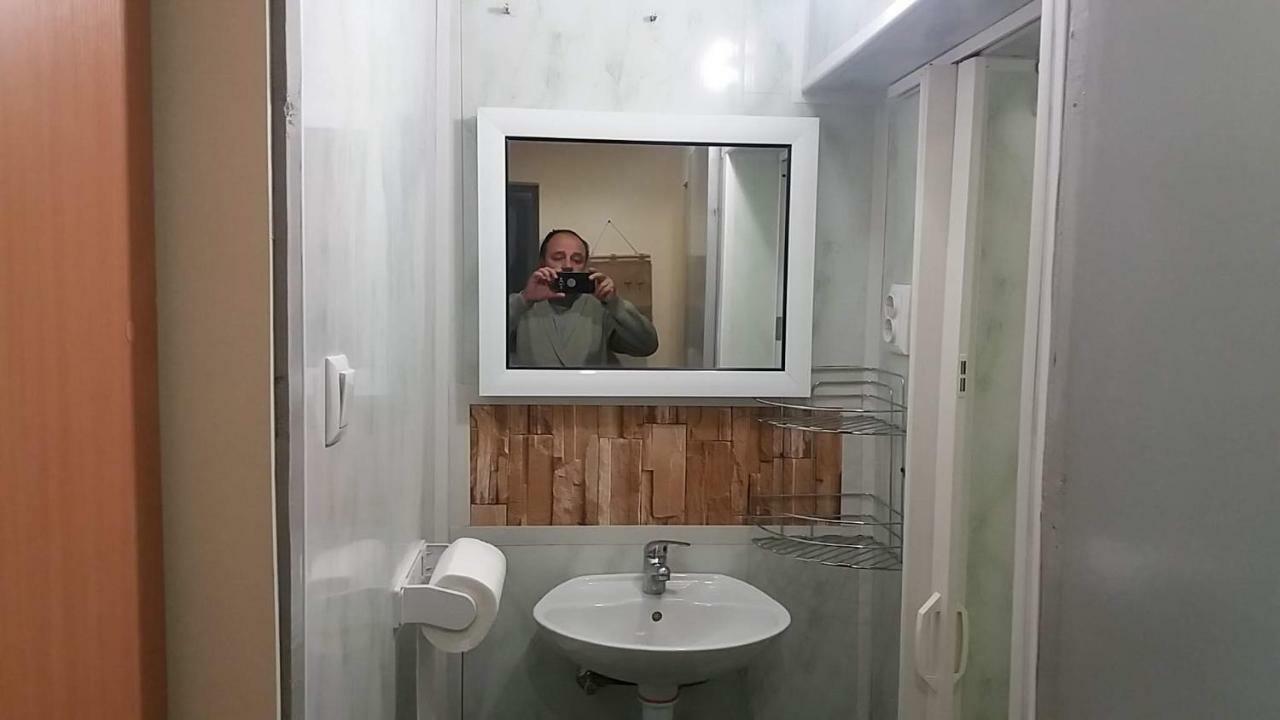 Нощувки Ботеви Shumen Exteriör bild